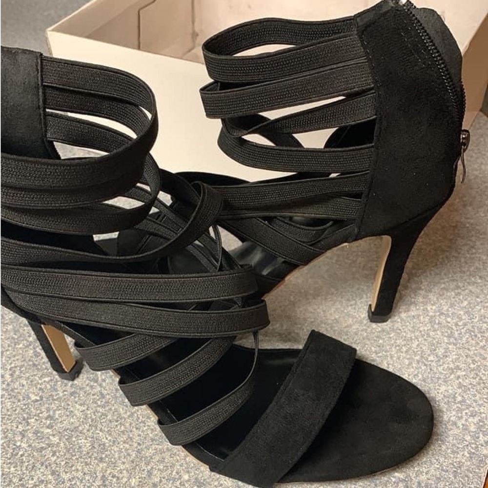 Brand new bought a little too big size 8